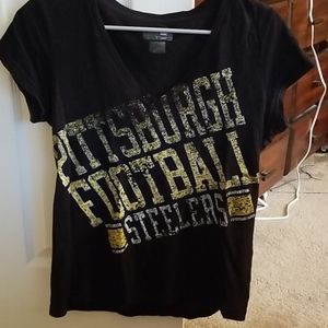 NFL Team apparel, size M, black Pittsburgh tshirt